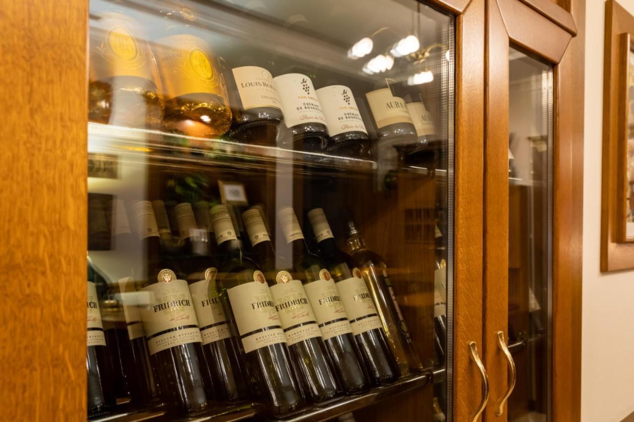 埃伯基康体酒店 Valašské Meziříčí 外观 照片